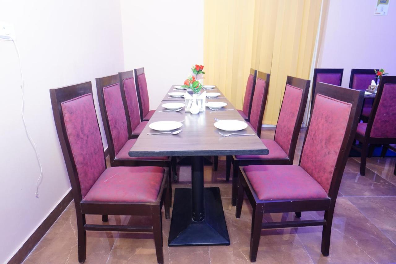 Expomart Inn Greater Noida Exterior foto