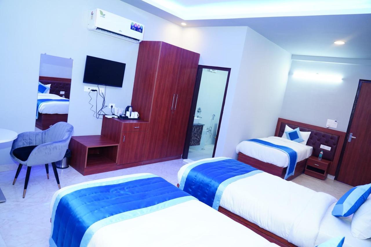 Expomart Inn Greater Noida Exterior foto