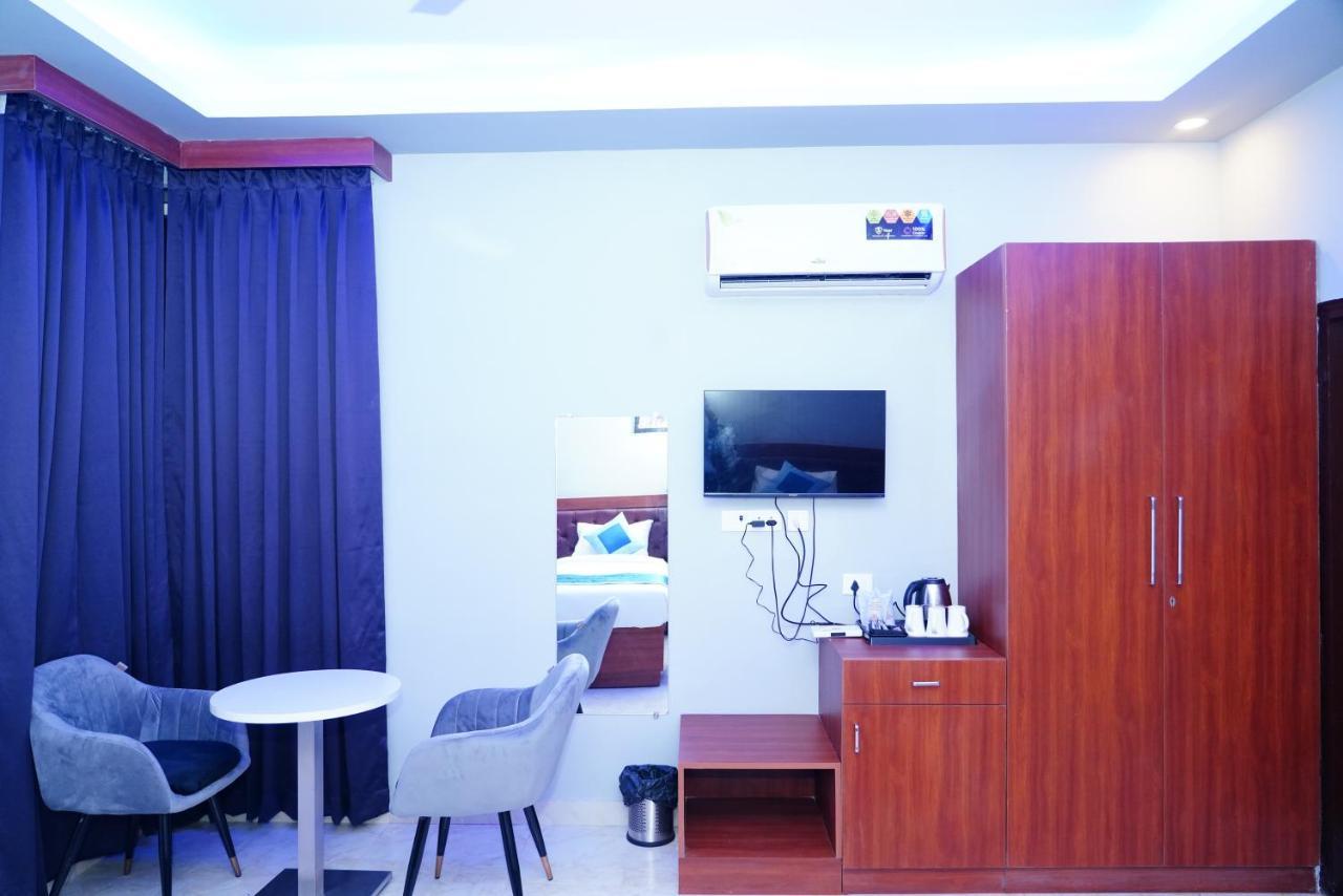 Expomart Inn Greater Noida Exterior foto