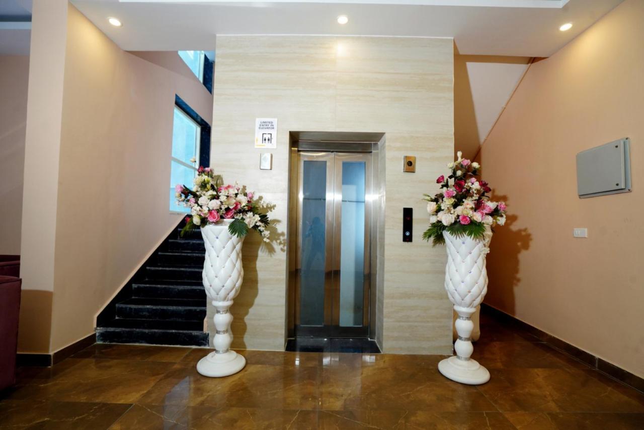 Expomart Inn Greater Noida Exterior foto
